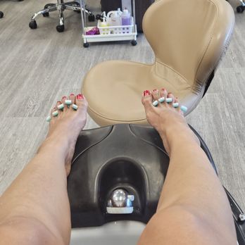 Glitter And Gloss Nail Spa - Pedicure - Nail Salons Near Me - Las Vegas, Nevada