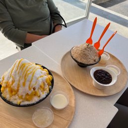 Mango and Misoogaru shaved ice Mango and Misoogaru shaved ice
