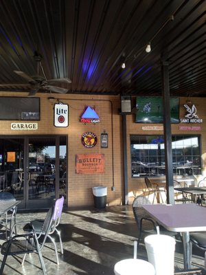 Heff’s Burger & Bar by null
