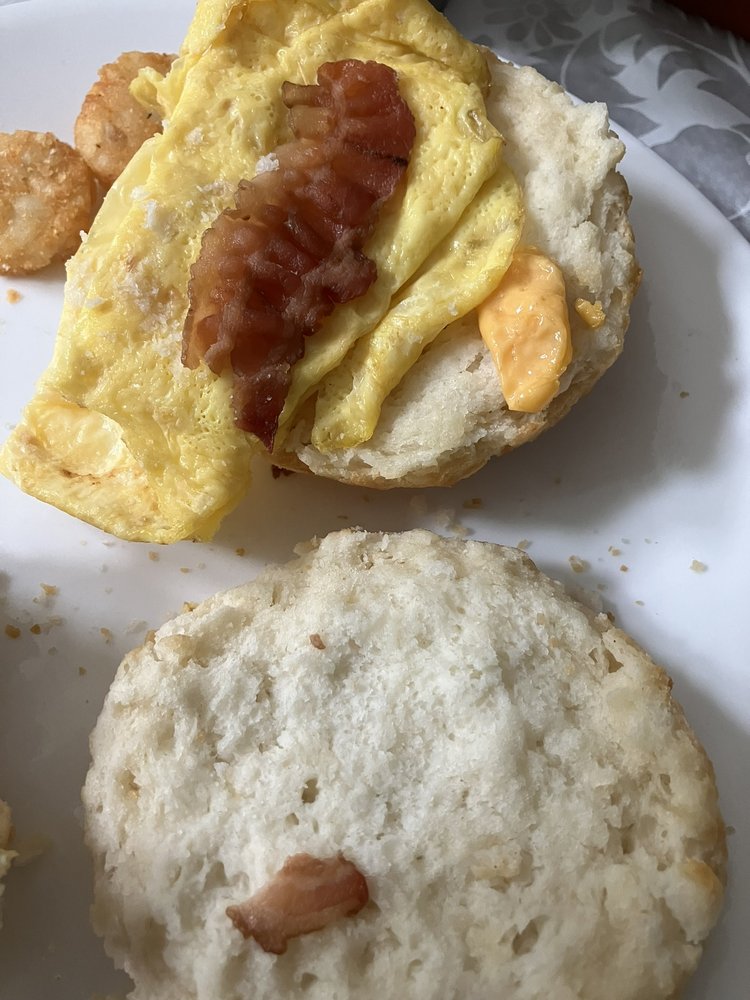 CARL’S JR Updated October 2024 19 Photos & 43 Reviews 7649 Van