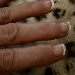 Queen Nails & Spa - Left hand