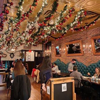 Sorellina - Indoor decor - Wine Bars Near Me - Hoboken, New Jersey Sorellina - Indoor decor - Wine Bars Near Me - Hoboken, New Jersey