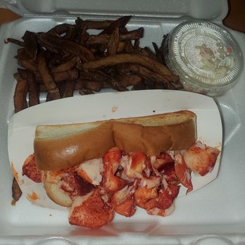 Howards Drive In - Hot lobster roll, ok. - American Near Me - West Brookfield, Massachusetts Howards Drive In - Hot lobster roll, ok. - American Near Me - West Brookfield, Massachusetts