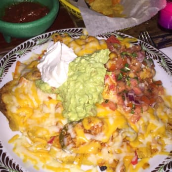 Burrito Bar - 8 mile Nachos with chicken ! - Mexican Near Me - Brooklyn, New York