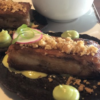 Casi Cielo - Tacos de cochinillo - Cocktail Bars Near Me - Atlanta, Georgia