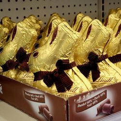 Walgreens - Yay, dark chocolate Lindt bunnies!