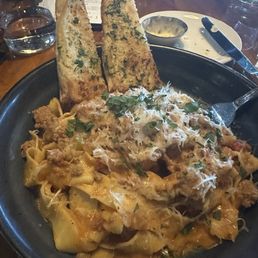 Pappardelle Bolognese Pappardelle Bolognese
