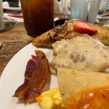 Rosies Place - Breakfast taco, bacon, biscuit & gravy, French toast, Bloody Mary - Cafes Near Me - Zionsville, Indiana Rosies Place - Breakfast taco, bacon, biscuit & gravy, French toast, Bloody Mary - Cafes Near Me - Zionsville, Indiana