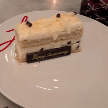 Luna By Giada - Cookie/cake cannoli thing - Italian Near Me - Scottsdale, Arizona