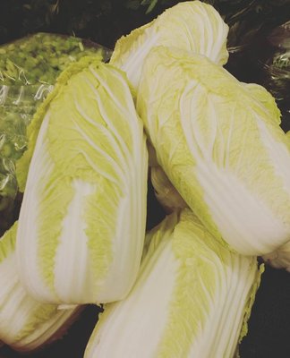 Lee's Produce by null