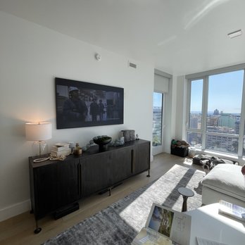 Tvangelinos - Samsung FRAME TV - TV Mounting Near Me - Los angeles, California Tvangelinos - Samsung FRAME TV - TV Mounting Near Me - Los angeles, California