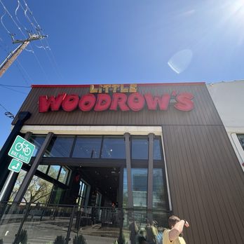 Little Woodrow's EaDo - Sign - Sports Bars Near Me - Houston, Texas