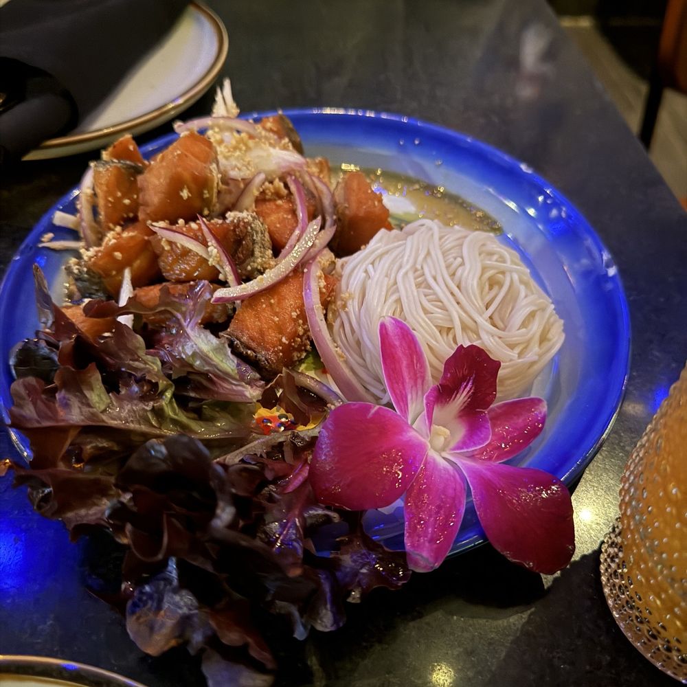 Valla Table - Thai Near Me - New York, New York