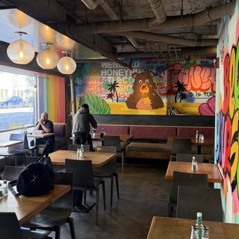 The Hive - Inside - Coffee & Tea Near Me - Santa Monica, California The Hive - Inside - Coffee & Tea Near Me - Santa Monica, California