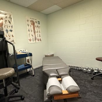 Walnut Chiropractic Clinic - Treatment room - Chiropractors Near Me - Walnut, California Walnut Chiropractic Clinic - Treatment room - Chiropractors Near Me - Walnut, California