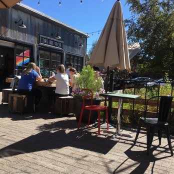 Coffeebar - Outdoor patio - Coffee & Tea Near Me - Truckee, California