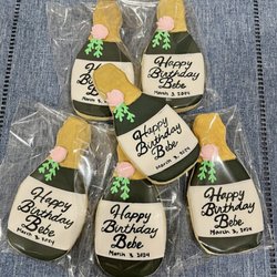 Chasing Pastries - Delicious cookies, perfect for my mother-in-law's 90th birthday. I'm glad I had extra, because everyone wanted more!