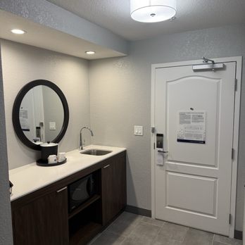 Hampton Inn & Suites Barstow - Hotels Near Me - Barstow, California Hampton Inn & Suites Barstow - Hotels Near Me - Barstow, California
