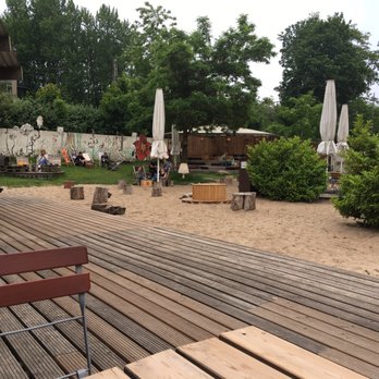 Central Park - Beach sand and great places to sit! - Beach Bars Near Me - Hamburg, HH