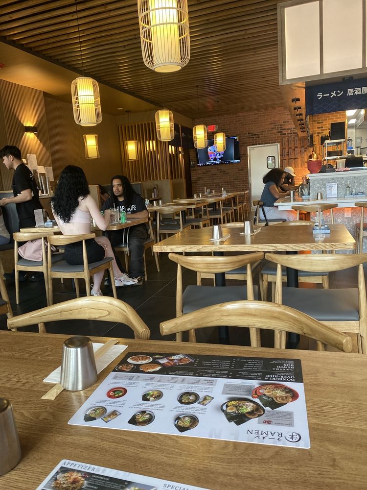 Akira Ramen & Izakaya