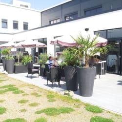 Boa Bowling Arena - Terrasse mit Strandkörben