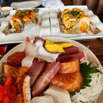 Niu B - Chirashi, Dynamite, and The Flamer. - Sushi Bars Near Me - Chicago, Illinois Niu B - Chirashi, Dynamite, and The Flamer. - Sushi Bars Near Me - Chicago, Illinois