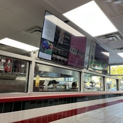 Jet's Pizza - Another vantage indoors