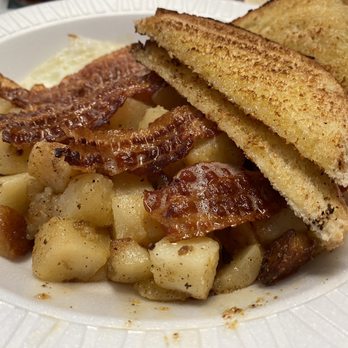 Al  Gauron Luncheonette - Breakfast with to eggs, hash browns, bacon and toast - Seafood Near Me - Hampton, New Hampshire