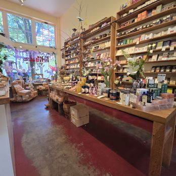 The Meadow - Inside - Gift Shops Near Me - Portland, Oregon The Meadow - Inside - Gift Shops Near Me - Portland, Oregon