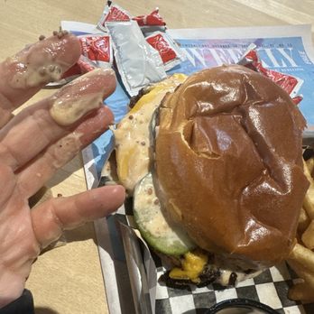 Dom's Burgers - Hard to pick up burger flavor with it this sauce - Burgers Near Me - Salt Lake City, Utah Dom's Burgers - Hard to pick up burger flavor with it this sauce - Burgers Near Me - Salt Lake City, Utah