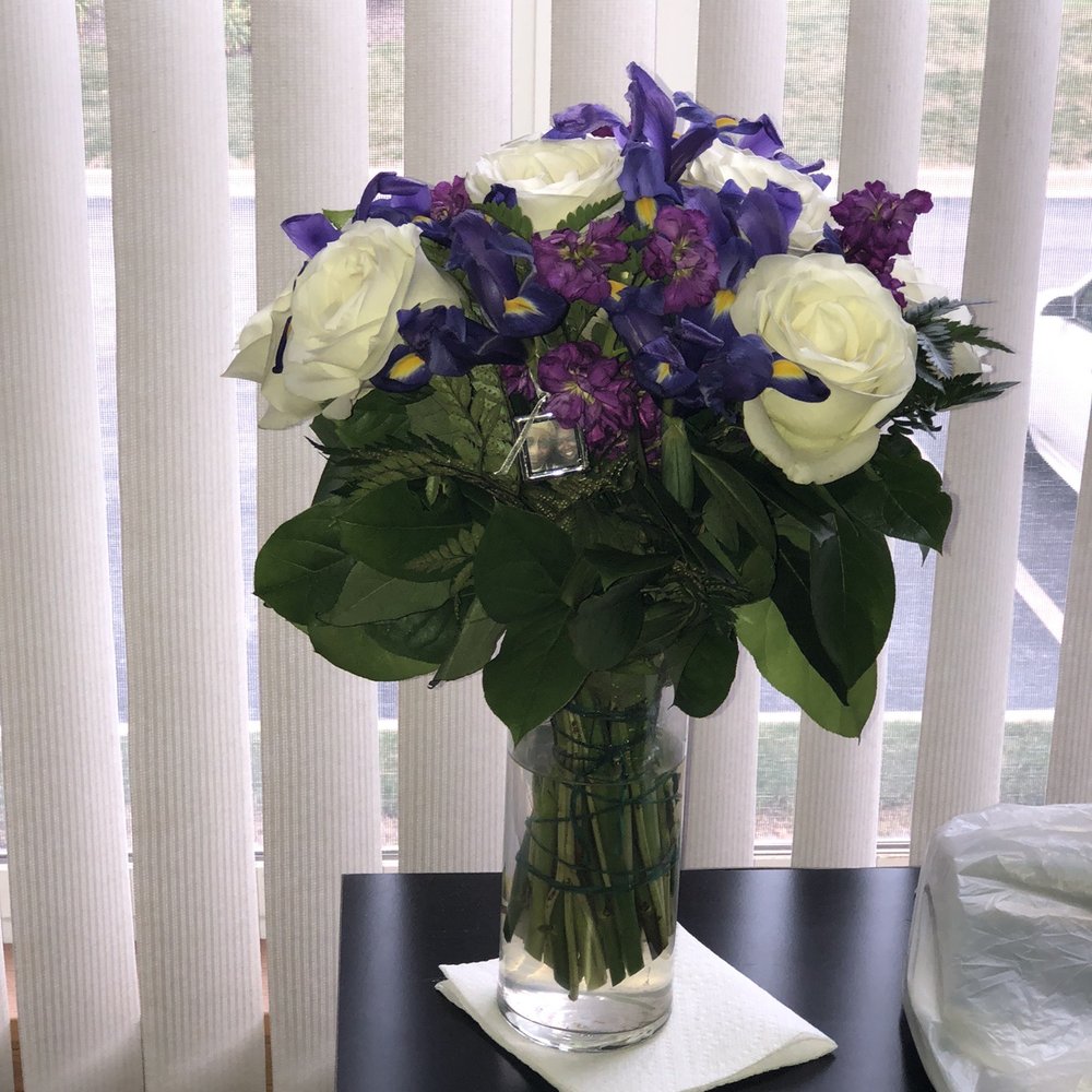 Belmonte Florist - Florists Near Me - Chicago, Illinois Belmonte Florist - Florists Near Me - Chicago, Illinois
