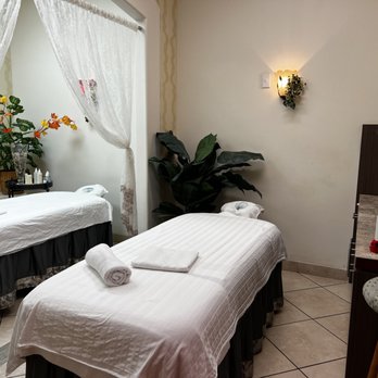 Royal Massage - Royal Massage
2014 W University Dr
Ste 360
McKinney, TX 75071 - Massage Therapy Near Me - McKinney, Texas Royal Massage - Royal Massage
2014 W University Dr
Ste 360
McKinney, TX 75071 - Massage Therapy Near Me - McKinney, Texas