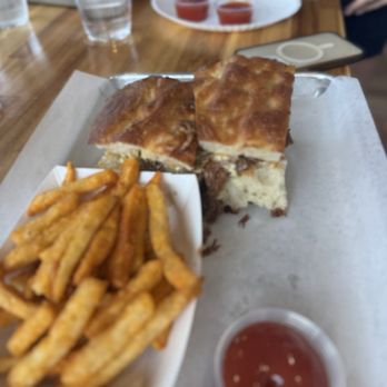 The Modern Brewery - Barbacoa melt - Breweries Near Me - Saint Louis, Missouri