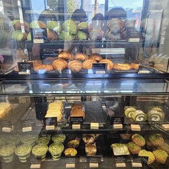 Nana's Green Tea - Pastry case - Desserts Near Me - Bellevue, Washington Nana's Green Tea - Pastry case - Desserts Near Me - Bellevue, Washington