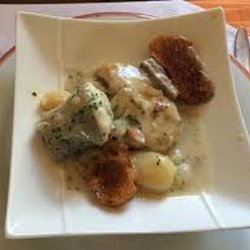 Auberge du Pont de Paris - Veal with potatoes.