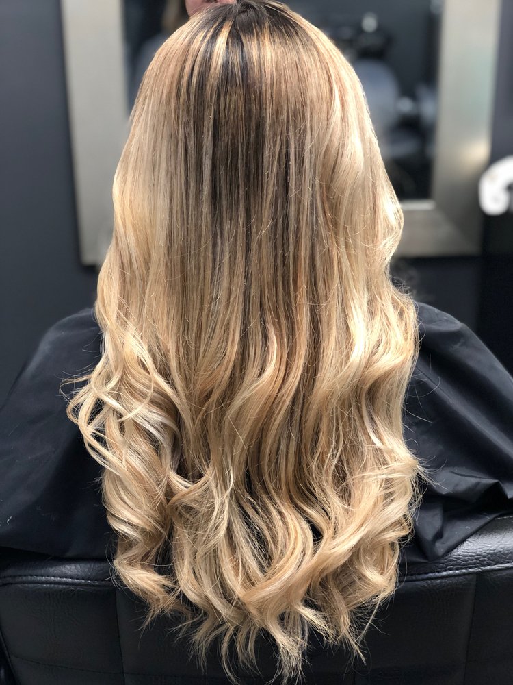 Lush Hair Salon Studio Logo