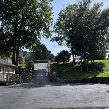 George Brothers Paving - Driveway and parking area - Masonry/Concrete Near Me