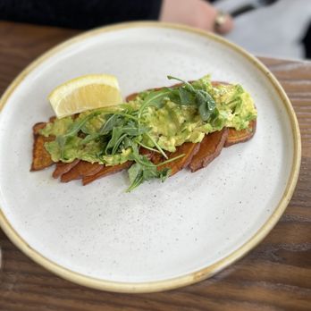 Fresh on Crawford - Avocado toast with sweet potato - Vegan Near Me - Toronto, Ontario Fresh on Crawford - Avocado toast with sweet potato - Vegan Near Me - Toronto, Ontario