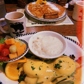 Black Bear Diner Fresno - California Benedict - Diners Near Me - Fresno, California Black Bear Diner Fresno - California Benedict - Diners Near Me - Fresno, California