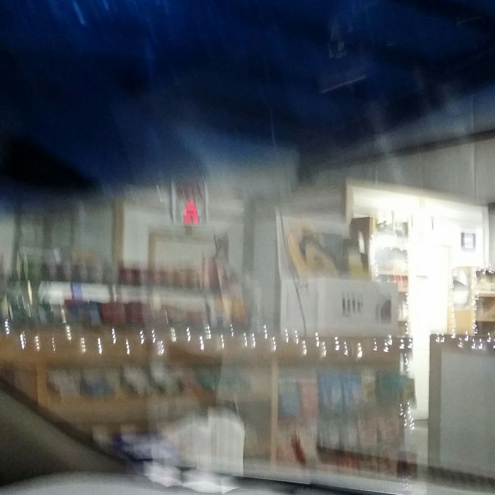 Curb Service - Beer Barn - Drive in liquor & beer - Beer, Wine & Spirits Near Me - Lampasas, Texas