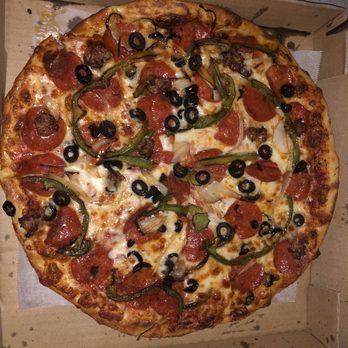 Fat Tomato Pizza - Works minus mushrooms - Pizza Near Me - Hermosa Beach, California