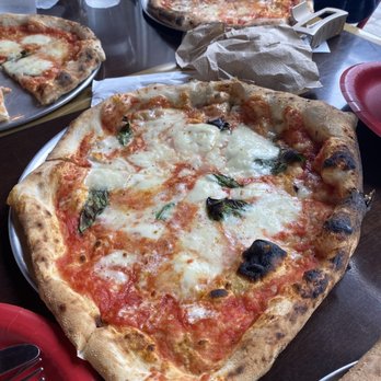 Pummarola - Midtown - 10" Margherita Pizza - Pizza Near Me - Miami, Florida
