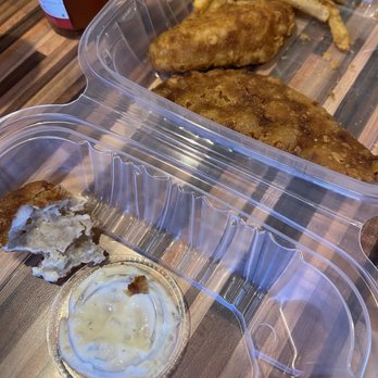 Hungry Bear Cafe - Thick breading , oily - Cafes Near Me - Groveland, California