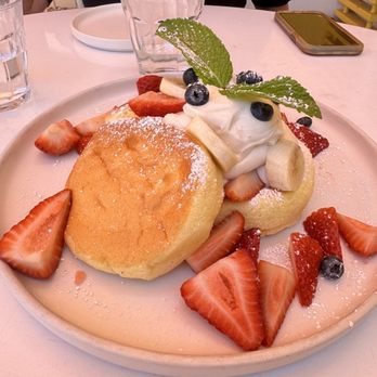 Flipper's - Strawberry Banana Pancake - Pancakes Near Me - West Hollywood, California
