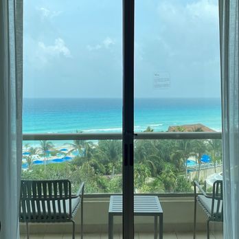 Live Aqua Resort - Resorts Near Me - Cancún, ROO