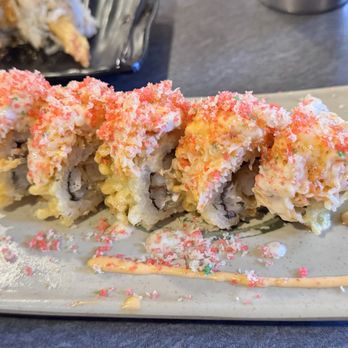 Love Paradise Sushi - Golden Tiger Roll - Sushi Bars Near Me - Las Vegas, Nevada Love Paradise Sushi - Golden Tiger Roll - Sushi Bars Near Me - Las Vegas, Nevada