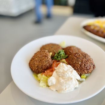 Kebab Bar - Falafel Plate - Mediterranean Near Me - Los Angeles, California Kebab Bar - Falafel Plate - Mediterranean Near Me - Los Angeles, California