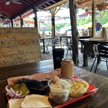 Terry Black's Barbecue - Brisket,Mac and cheese, banana pudding - Barbeque Near Me - Austin, Texas