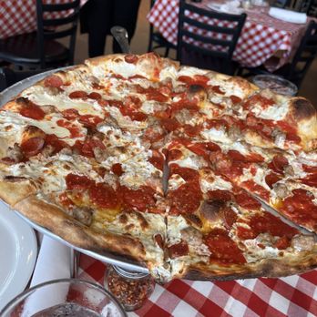 Grimaldi's Pizzeria - Pizza Near Me - Irving, Texas Grimaldi's Pizzeria - Pizza Near Me - Irving, Texas