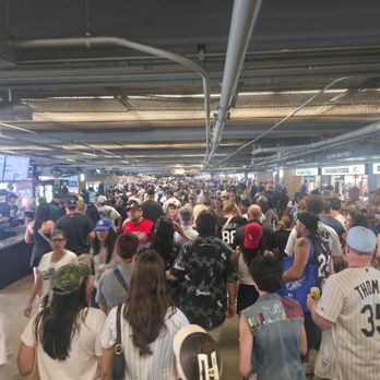 Rate Field - Tight Concourses - Stadiums & Arenas Near Me - Chicago, Illinois